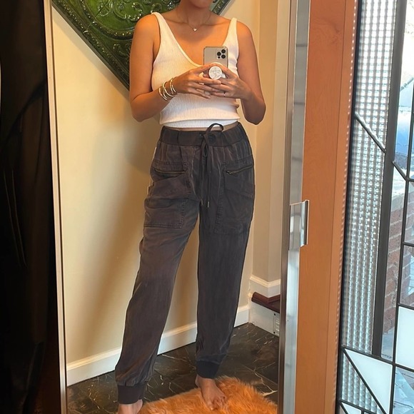 Young Fabulous & Broke High Waist Cargo Jogger Pants NWT Size Large - Picture 1 of 5